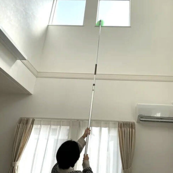 実例付】手が届かない！高い所の窓や吹き抜けの掃除方法とは？ – ハウジー