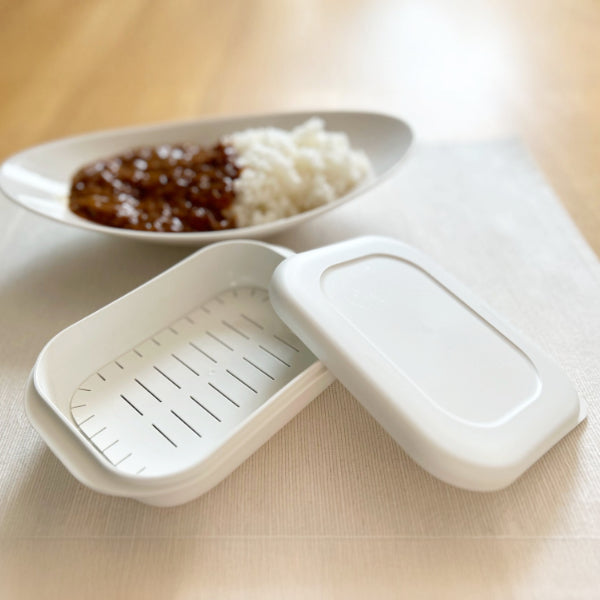 マーナ「極」冷凍ごはん容器（大サイズ）の正直レビュー。大・小の違い、使い勝手は？