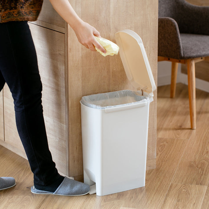 ゴミ箱15Lふた付きセパ抗菌超スリムペダルペール