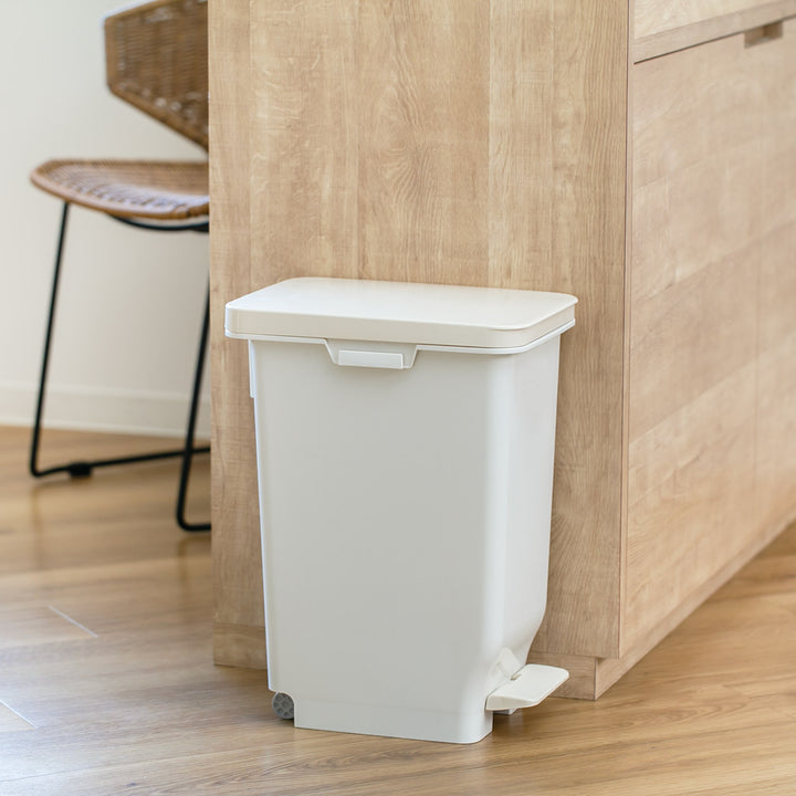 ゴミ箱19.7Lふた付きセパ抗菌分別スリムペダルペール
