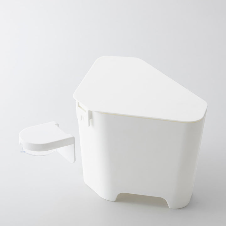 山崎実業アクア浮かせるフタ付き三角コーナー