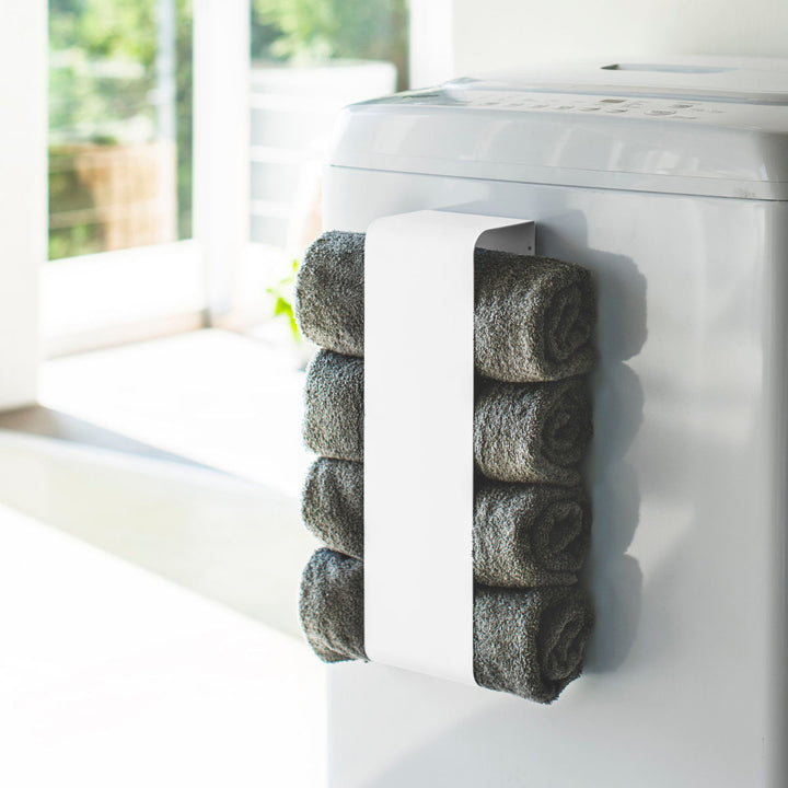 山崎実業towerマグネットバスタオルホルダータワー