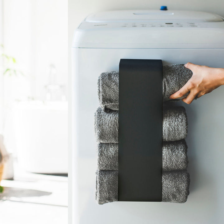 山崎実業towerマグネットバスタオルホルダータワー