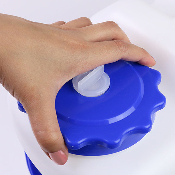 ウォータータンクキャスター付き20Lコック付き日本製