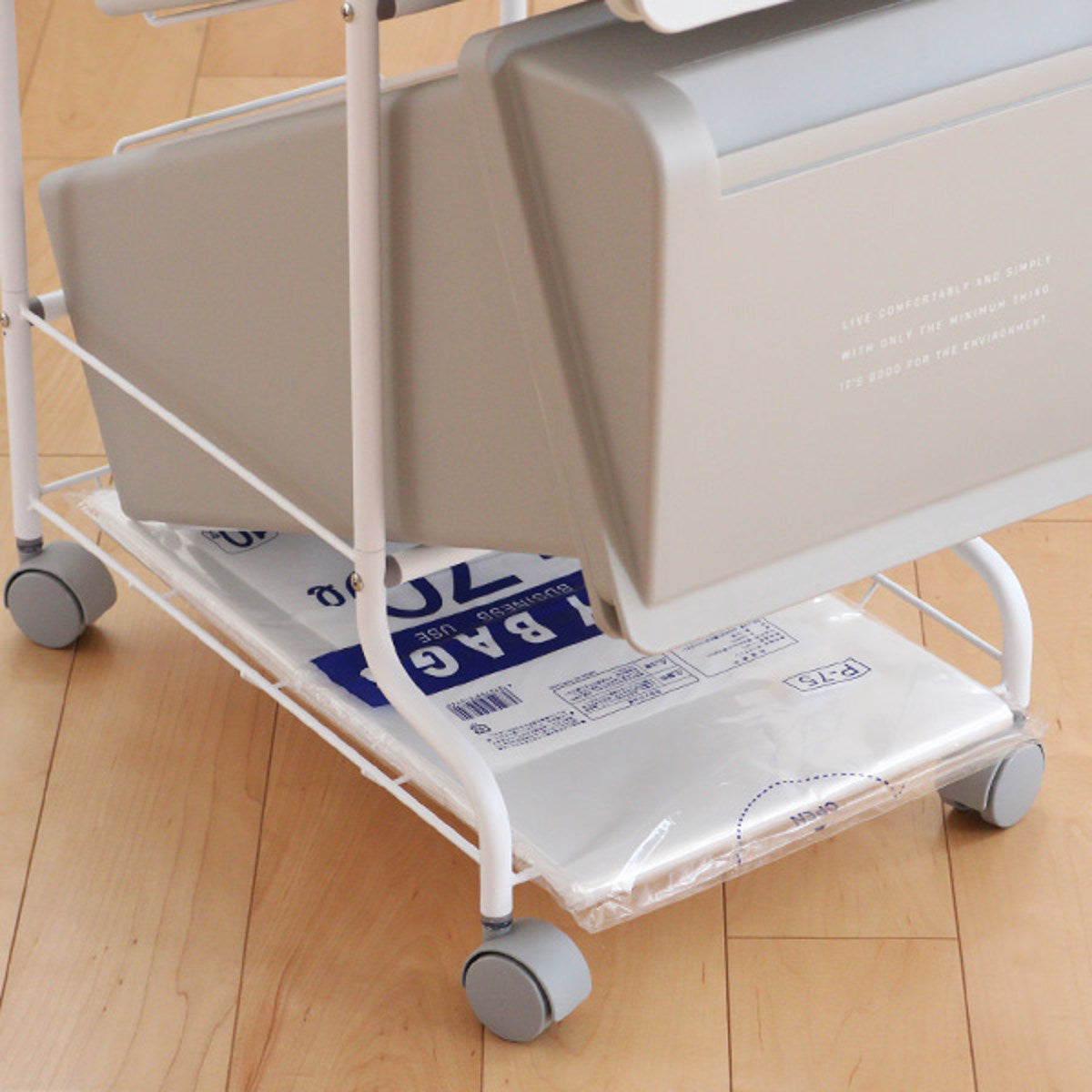 【新品未使用】ゴミ箱 縦型 4段 分別 84L コンテナスタイル CS2-80 楽天市場】コンテナスタイル 分別 縦型 大容量 ゴミ箱 スリム 4段 斜め