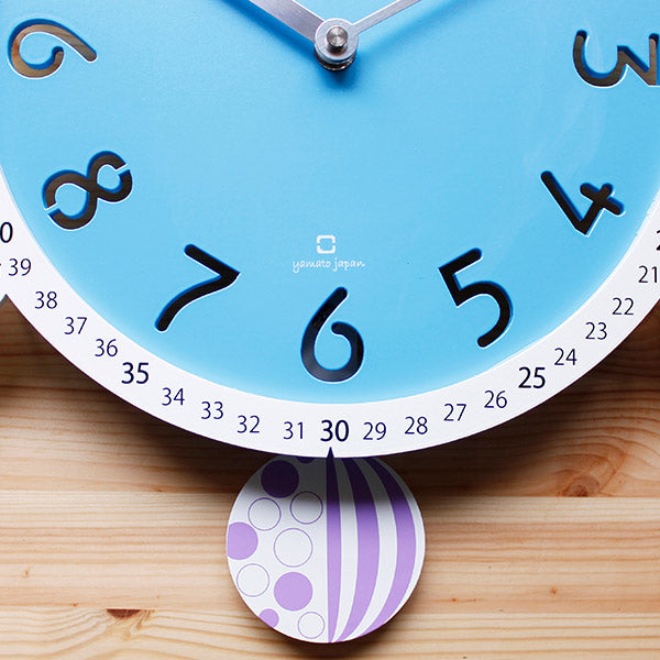 振り子時計circusclockシロクマステップ秒針ヤマト工芸掛け時計日本製