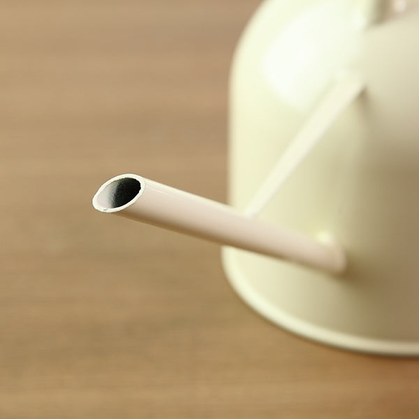 水差しガーデニング1.8L1.8リットルアイボリー