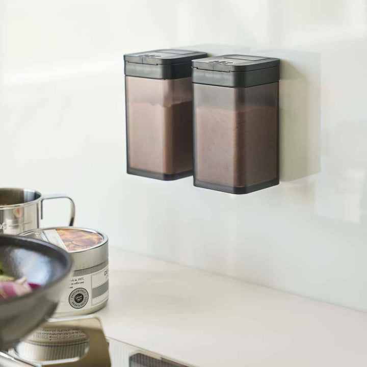 山崎実業towerマグネット小麦粉＆スパイスボトルタワー