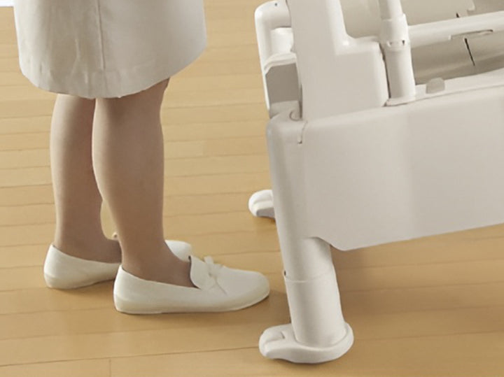 ポータブルトイレ暖房便座キャスター付介護用ちびくまくんシリーズ日本製