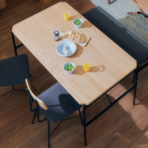 ダイニングテーブルグラム幅135cm木製天然木突板コンパクトスチール脚ダイニングテーブルつくえ