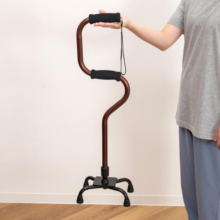 杖自立式2段型4点杖ブラウン