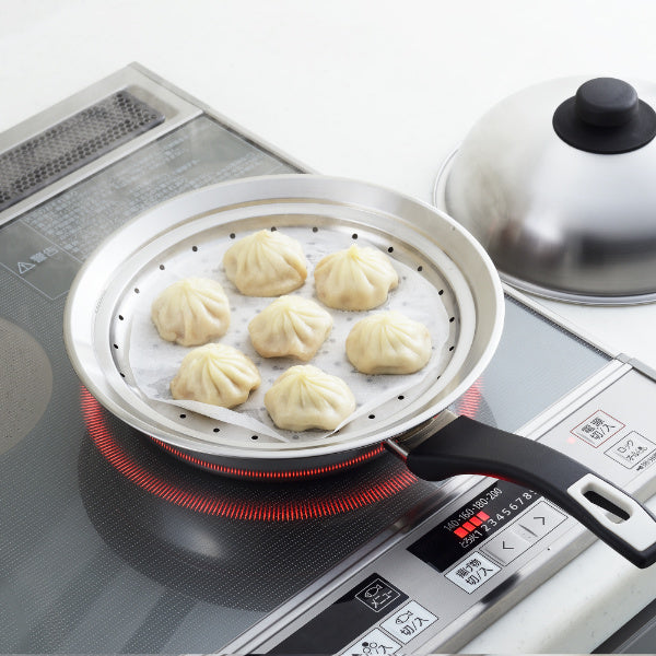 蒸し皿20～22cm用美味彩菜フライパンにのせて使う蒸しプレート20～22cmフタ付