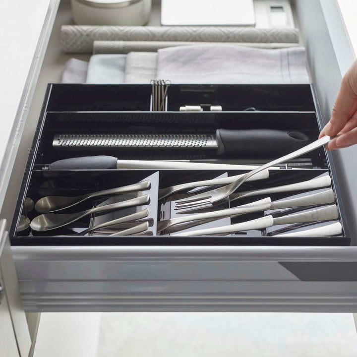 tower立体横伸縮カトラリーケース