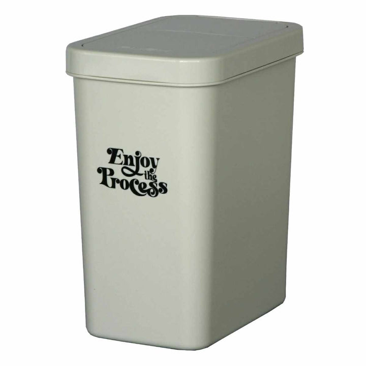 ミルクティーベージュ