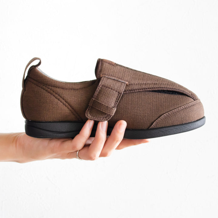 介護シューズあゆみつま先ひろびろサポート両足3ES～5L施設用