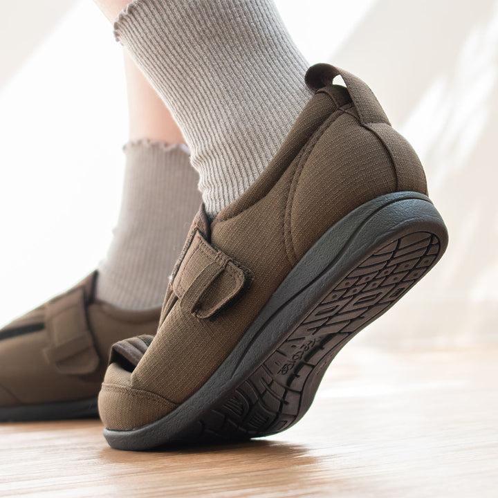 介護シューズあゆみつま先ひろびろサポート両足3ES～5L施設用