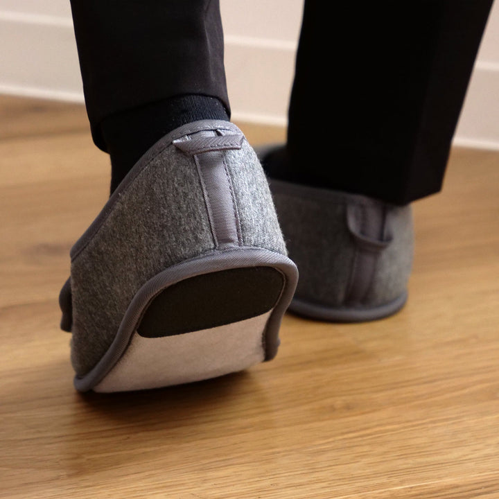 介護シューズあゆみやわらか底でフィット前開き両足3EM～LL自宅用