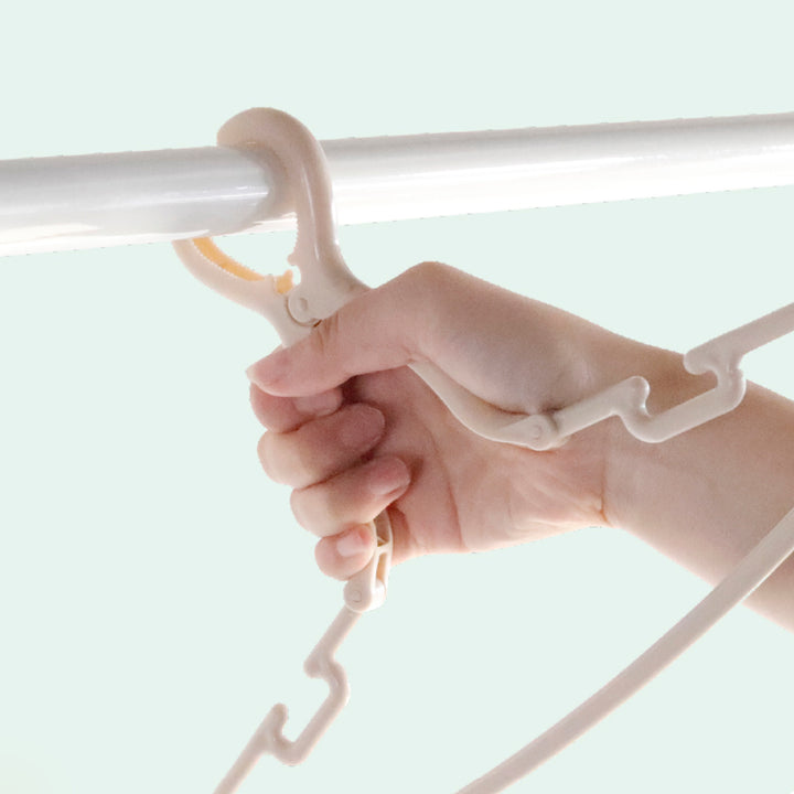 ハンガー6本組ベビー&キッズキャッチフックハンガー首元を伸ばさずに干せる
