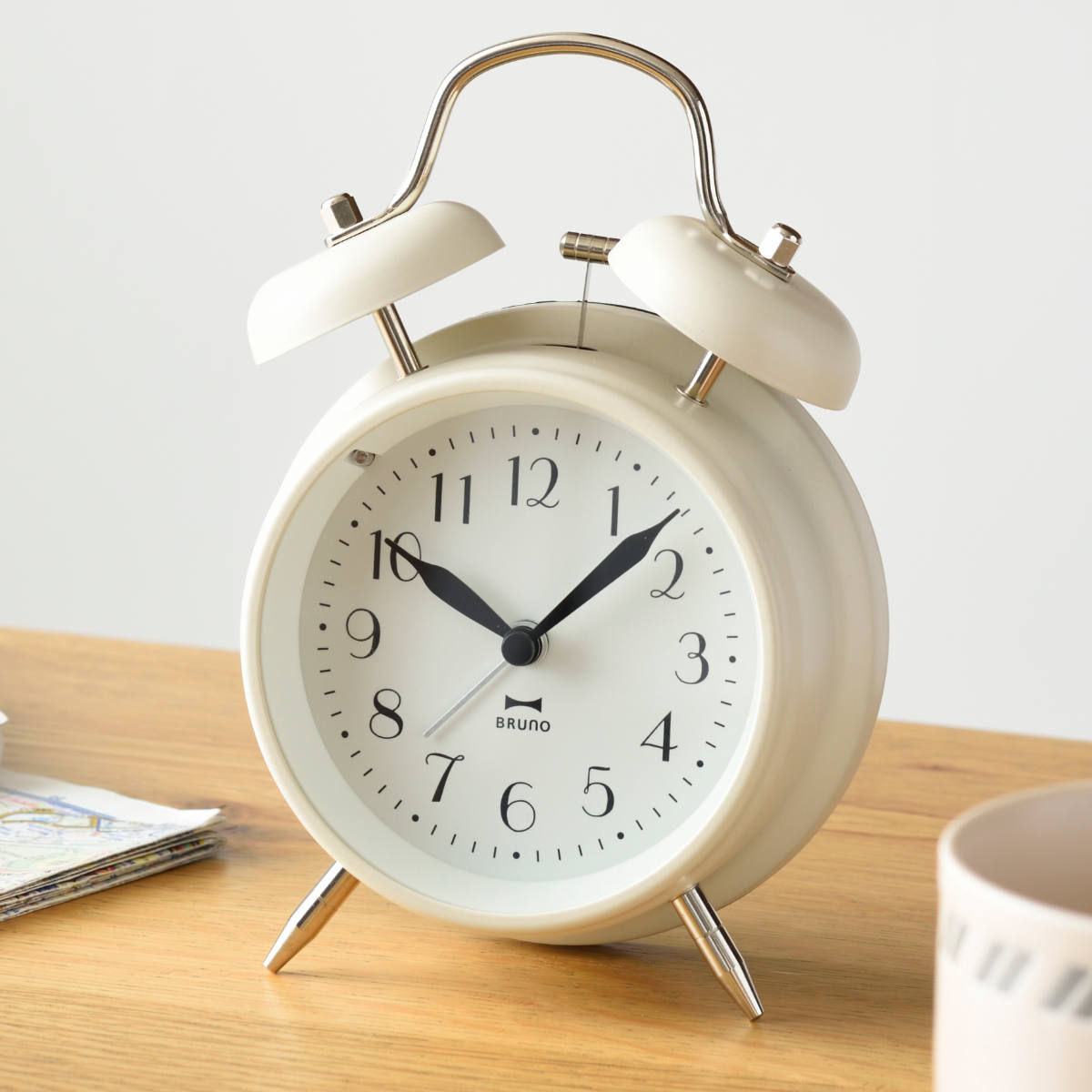 BRUNO 置き時計 モノクロツインベルクロック アラーム ベル – ハウジー