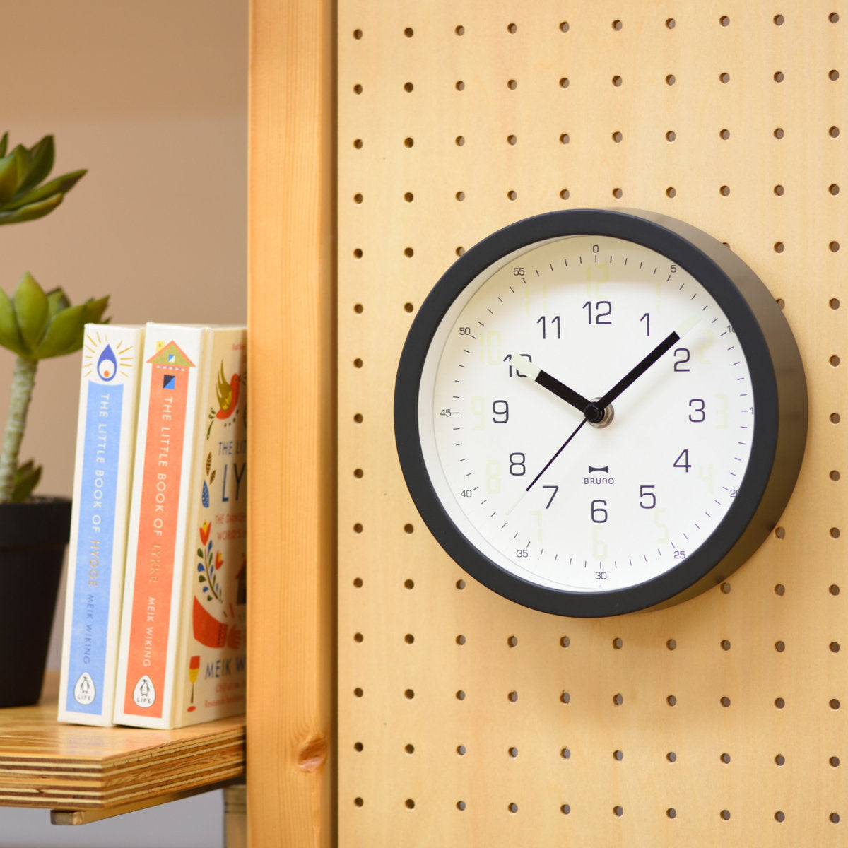 BRUNO 置掛両用時計 蓄光7セグクロック 連続秒針 – ハウジー