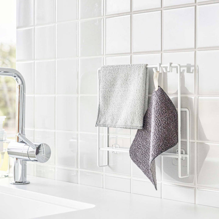 山崎実業towerフィルムフック布巾＆まな板ホルダータワー