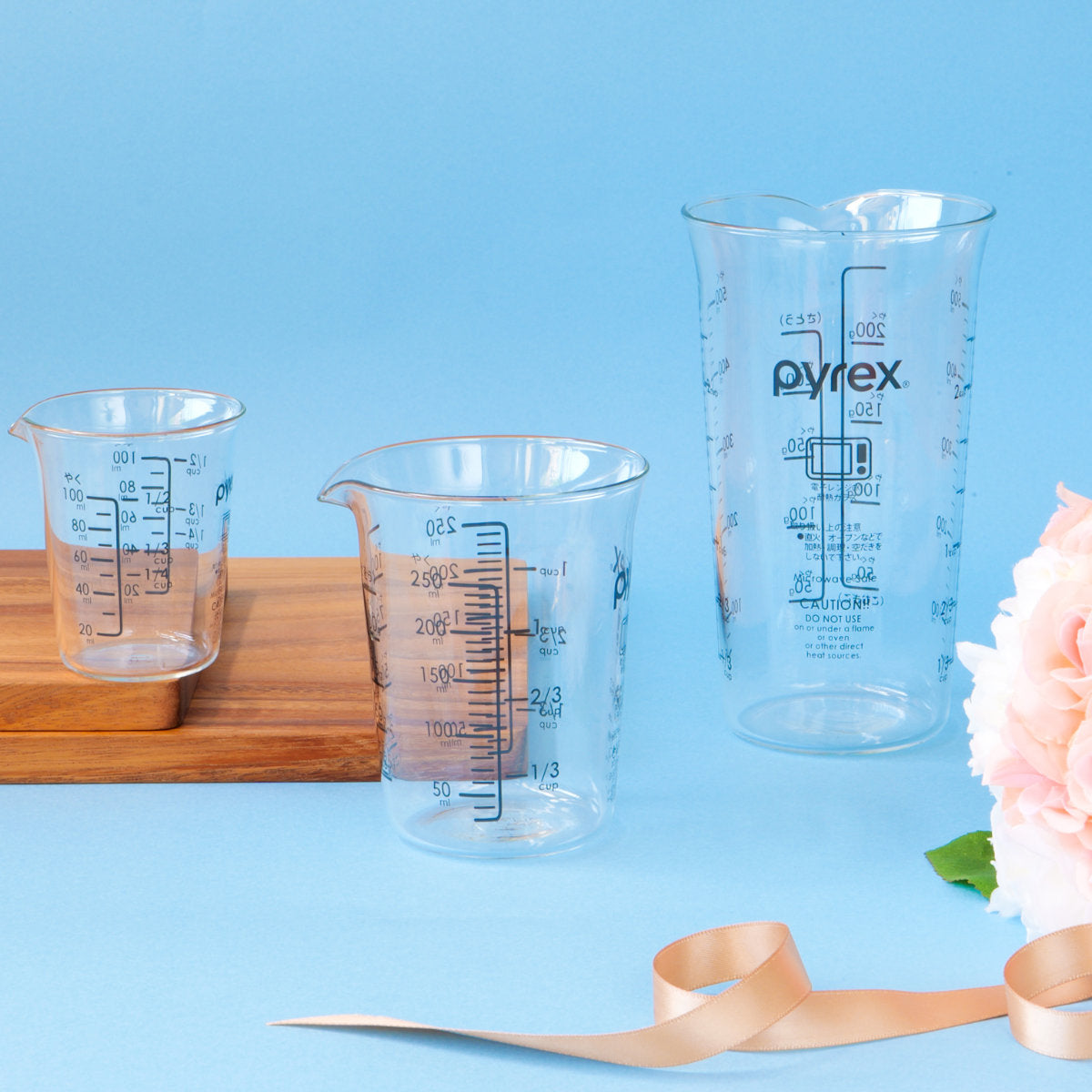 パイレックス　メジャーカップセット　2セット　pyrex 計量カップ 100周年 PYREX（パイレックス） 計量カップ 500ml 耐熱ガラス 取っ手付き