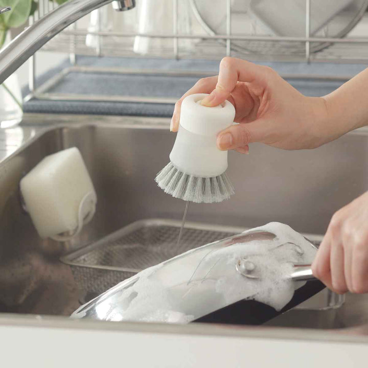 marnaマーナきれいに暮らす。キッチンブラシふつうK788