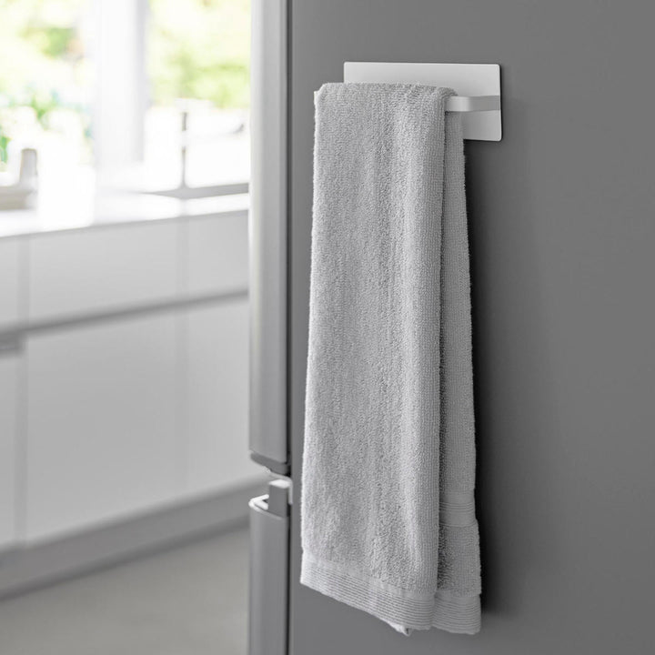 山崎実業towerマグネットキッチンタオルハンガータワー