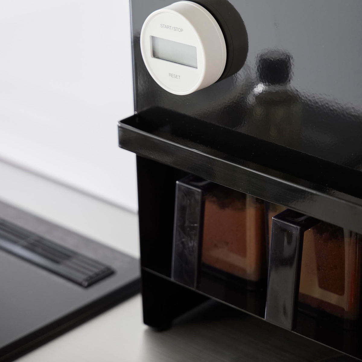 山崎実業 tower 前が開く 隠せる調味料ラック タワー – ハウジー