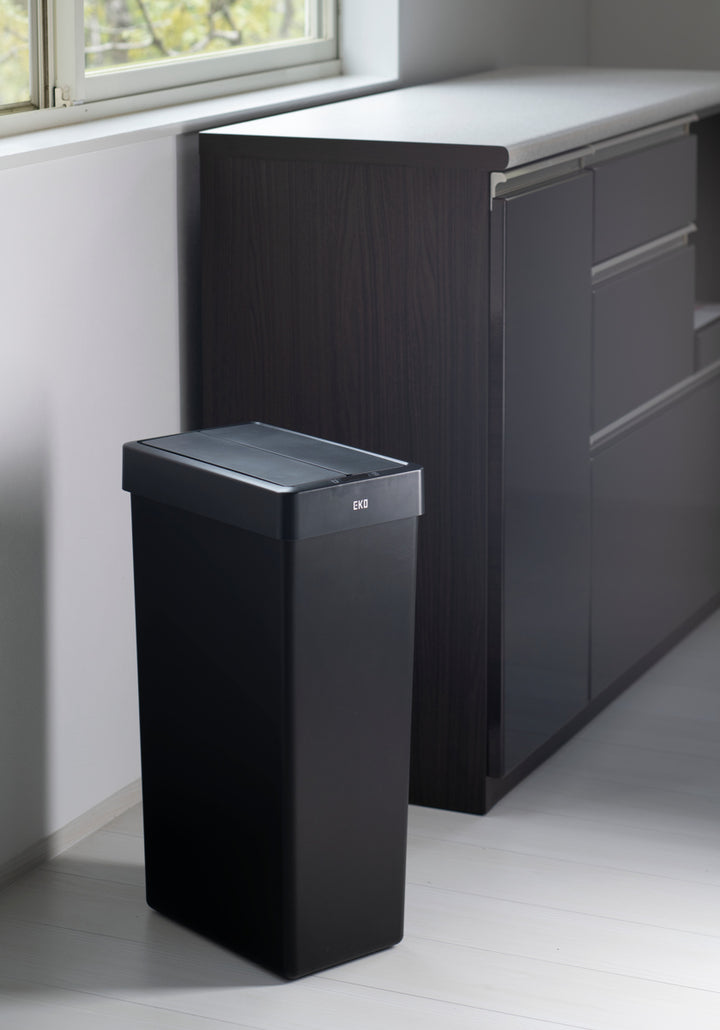 EKOゴミ箱30Lエックスウィングライトセンサービン