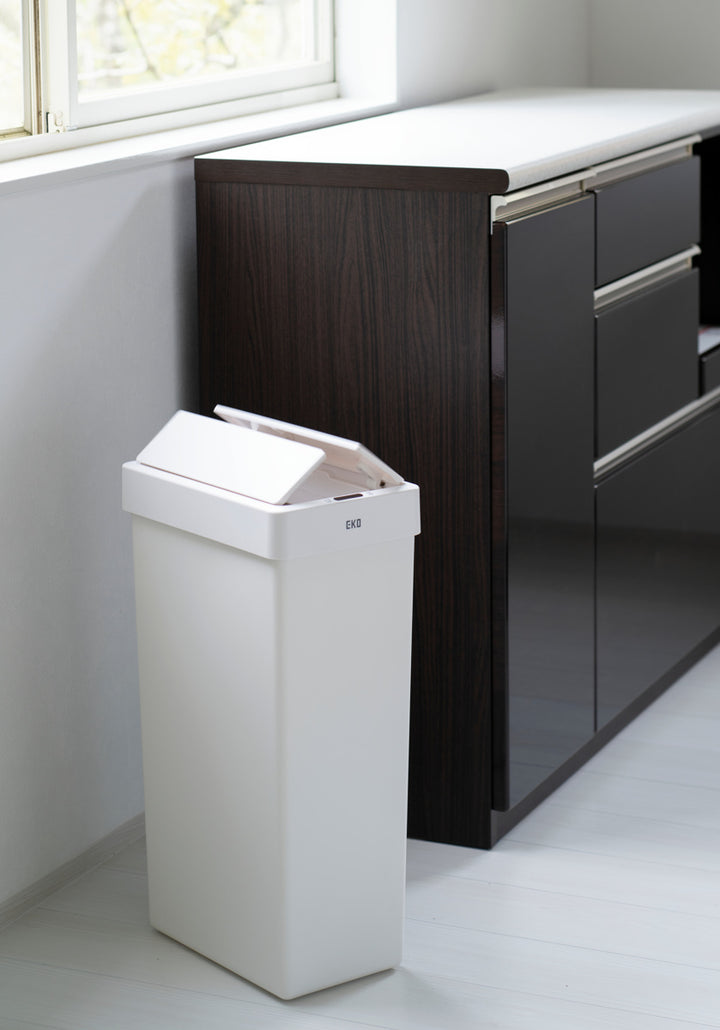 EKOゴミ箱30Lエックスウィングライトセンサービン