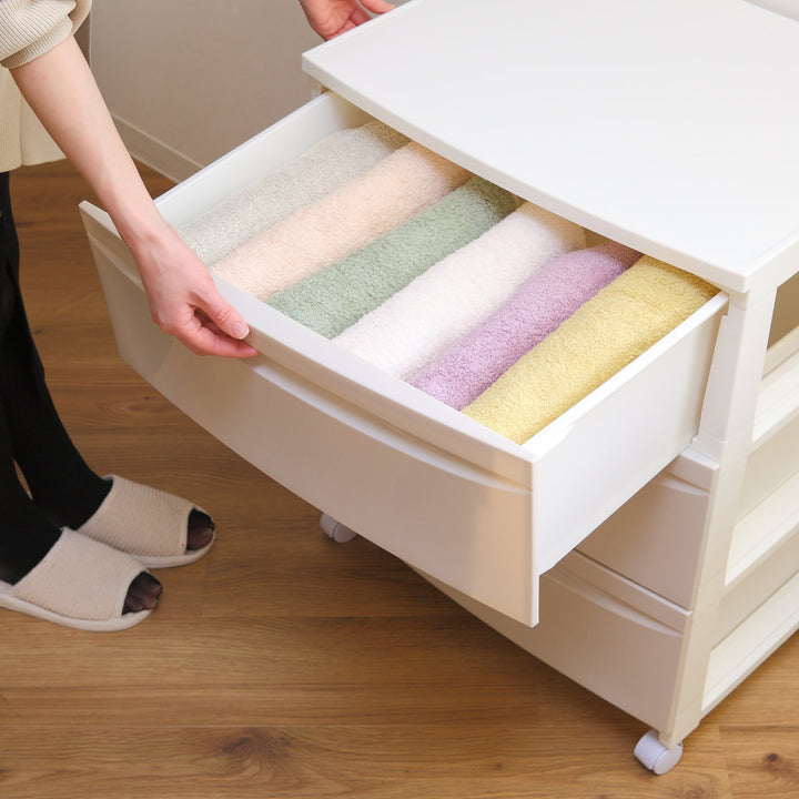 チェスト3段幅54×奥行42×高さ68.4cmキャスター付き