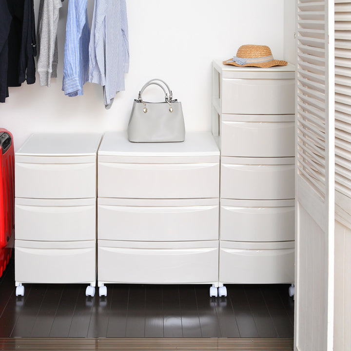 チェスト5段幅54×奥行42×高さ108cm脚付き