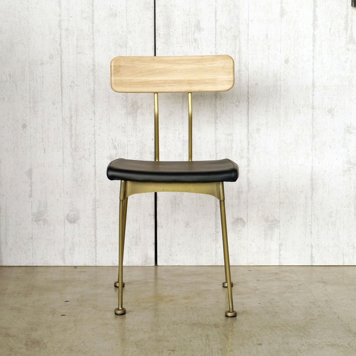 ダイニングチェア2脚セット床傷防止シール付き疲れにくい背もたれ天然木座面高42.5cm