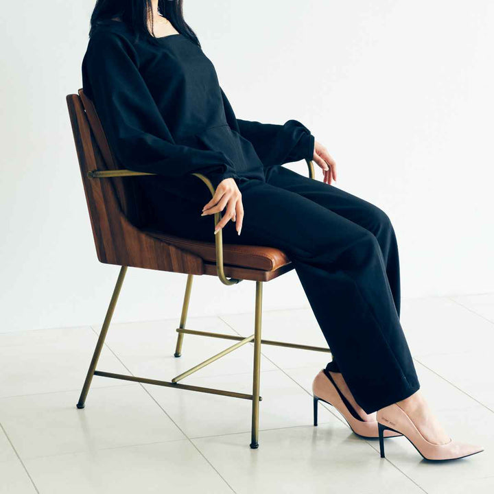 ダイニングチェア肘付き疲れにくい背もたれ天然皮革調高級感座面高48cm