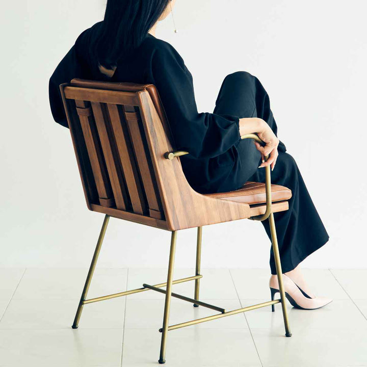 ダイニングチェア肘付き疲れにくい背もたれ天然皮革調高級感座面高48cm