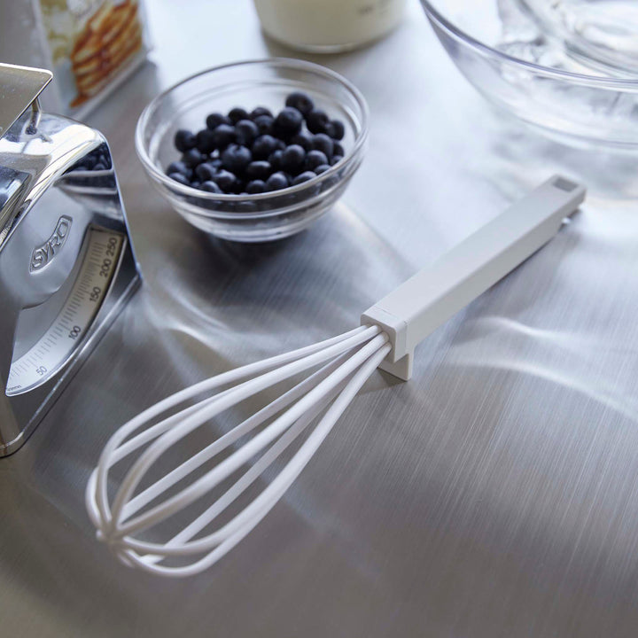 山崎実業towerシリコーンハンドル泡立て器タワー