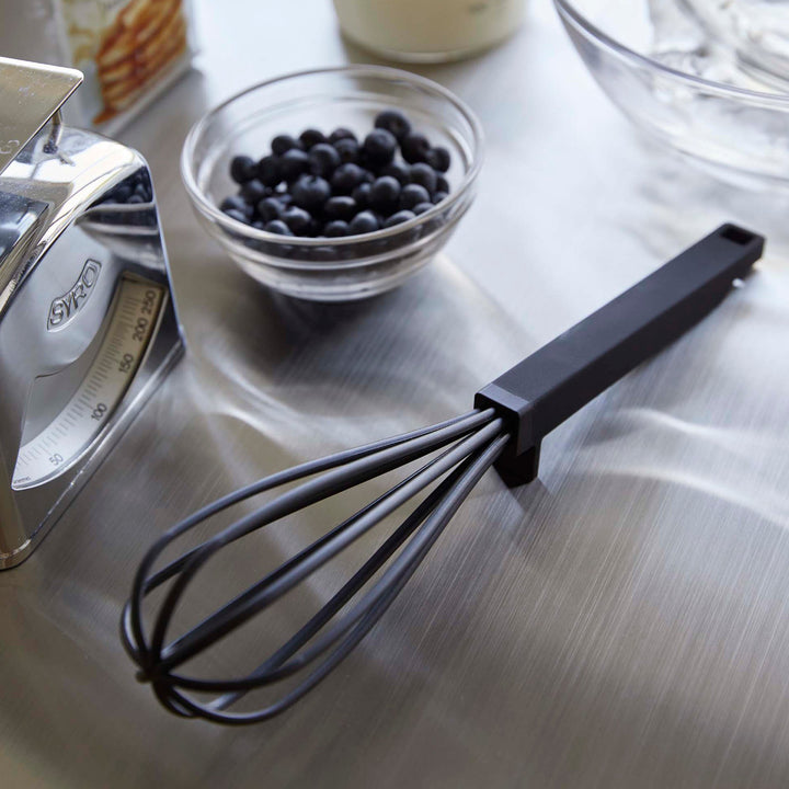 山崎実業towerシリコーンハンドル泡立て器タワー