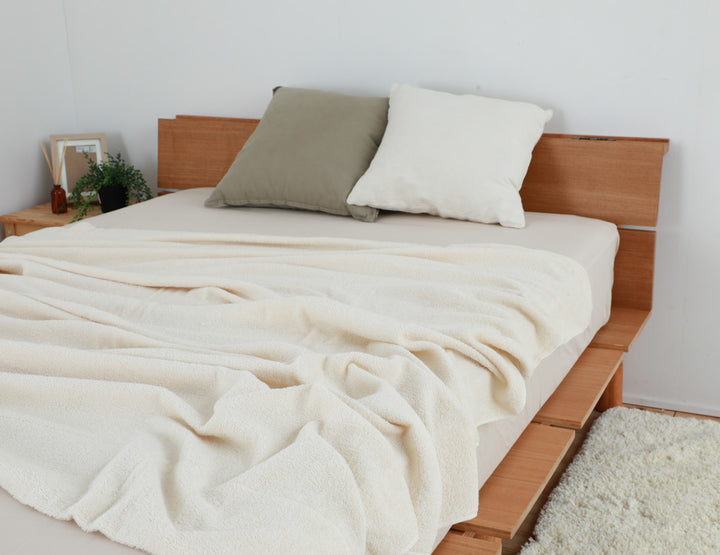 幅広すのこベッドセミダブル宮棚2口コンセント付高さ調整可