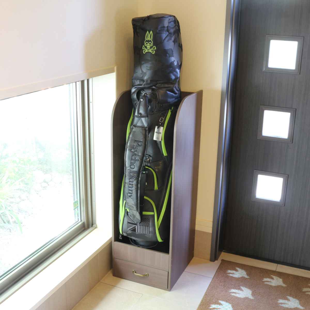 ゴルフバッグラック　ゴルフバッグ置き場 Amazon.co.jp: Sttoraboks ゴルフバッグ収納ガレージ