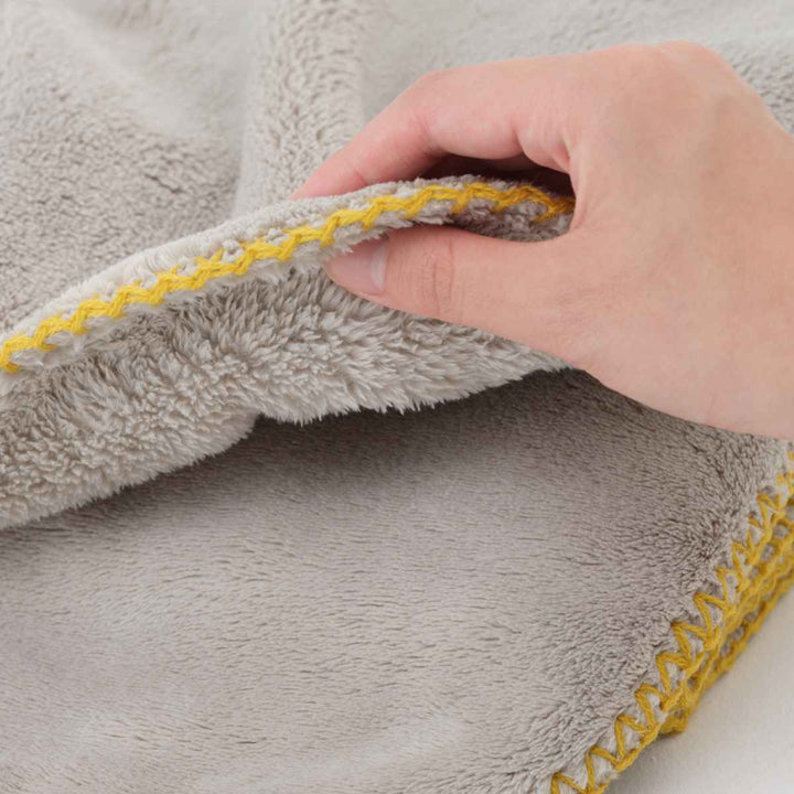 ひざ掛け毛布90×90cmfluffydays吸湿発熱