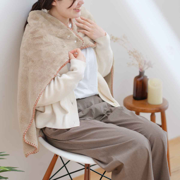 ひざ掛け毛布90×90cmfluffydays吸湿発熱