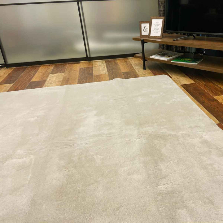 ラグ190×240cmラグマットcomfyU