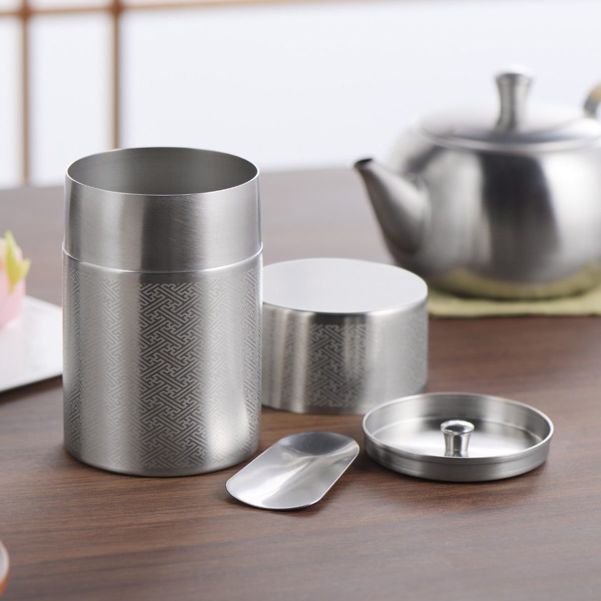 茶筒 400ml 郷技 ステンレス茶筒 大 紗綾 茶箕付き – ハウジー