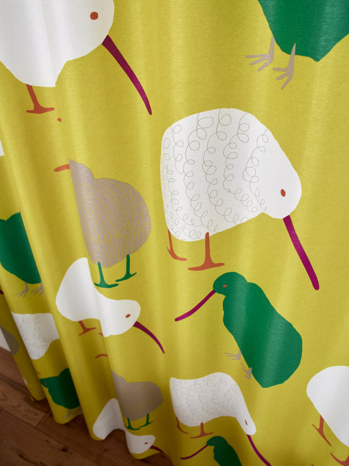 カーテン遮光2級テクテクキーウィ100×135cmスミノエ形状記憶加工ウォッシャブル