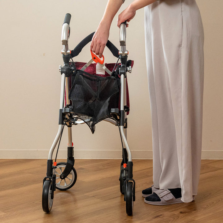 歩行車スリムフィットスタンダードサイズフロントガードタイプ