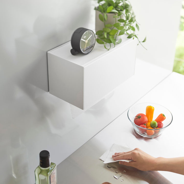 山崎実業towerマグネットトレー付きペーパータオルディスペンサータワー