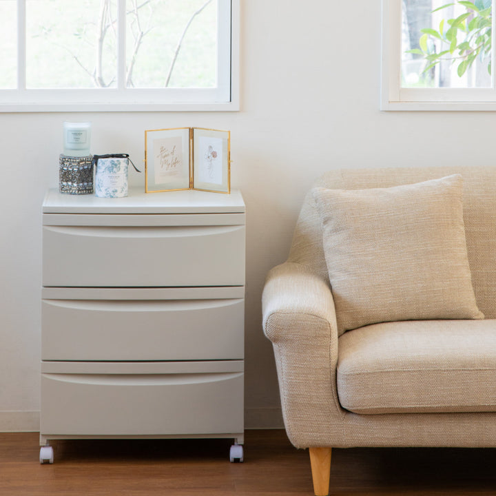 チェスト3段Roocent（ルーセント）幅54×奥行42×高さ68.4cmキャスター付き