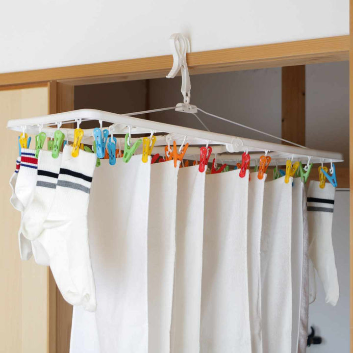 洗濯ハンガー角ハンガー折りたたみKogureカラフルランドリーハンガーピンチ40個付