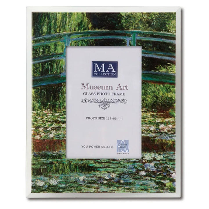 睡蓮の池と日本の橋